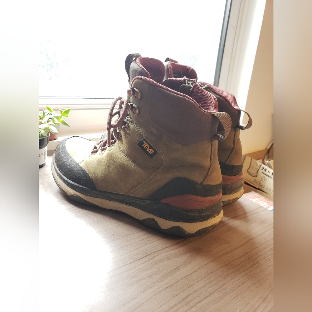 Teva Hiking Boots